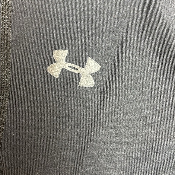 Under Armour Cold Gear Compression Black Leggings, Medium - Picture 4 of 4